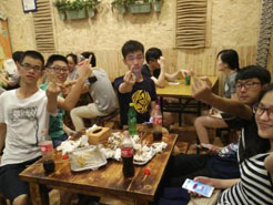 宜章烧烤加盟,学烧烤技术,开烧烤店多少钱疯狂烤翅加盟